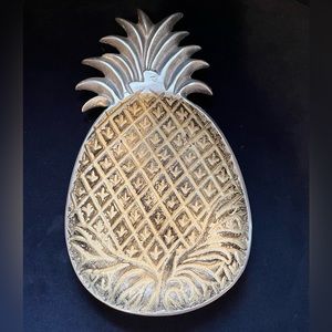 Pineapple Decor